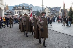 2021-11-11_Swieto_niepodleglosci_na_placu_przemarsz_na_cmentarz_apel_poleglych6283