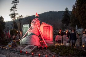 2021-11-11_Swieto_niepodleglosci_na_placu_przemarsz_na_cmentarz_apel_poleglych6418