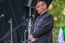2022-06-05_Opera_Goralska_o_papiezu_Zakopane_Rowien_Krupowa9269