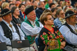 2022-06-05_Opera_Goralska_o_papiezu_Zakopane_Rowien_Krupowa9308