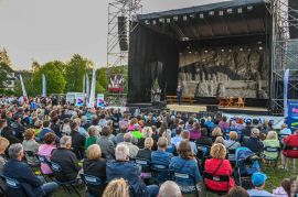 2022-06-05_Opera_Goralska_o_papiezu_Zakopane_Rowien_Krupowa9328
