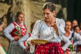 2022-06-05_Opera_Goralska_o_papiezu_Zakopane_Rowien_Krupowa9431