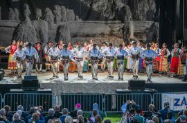 2022-06-05_Opera_Goralska_o_papiezu_Zakopane_Rowien_Krupowa9599