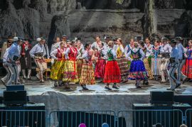2022-06-05_Opera_Goralska_o_papiezu_Zakopane_Rowien_Krupowa9630