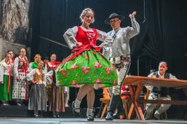 2022-06-05_Opera_Goralska_o_papiezu_Zakopane_Rowien_Krupowa9893